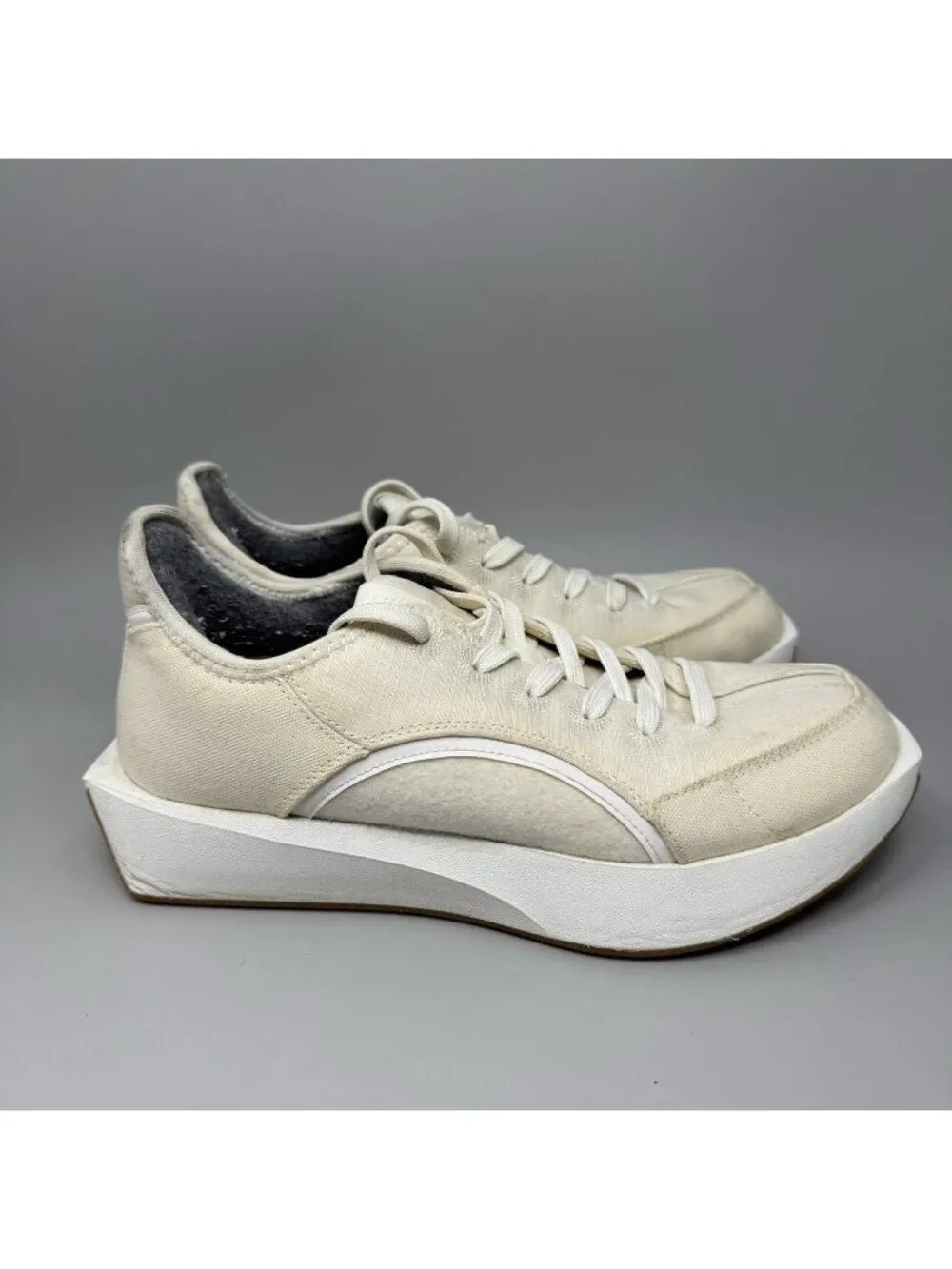 Allbirds Womens Risers White Beige Running Shoes Sneakers Size 9